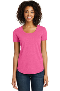 DISCONTINUED District Women's Fitted Very Important Tee Scoop Neck - Fuchsia Frost