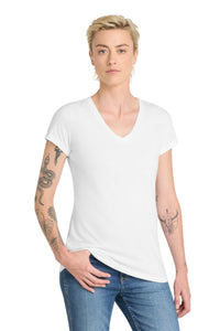 District  Women's Very Important Tee  V-Neck - White